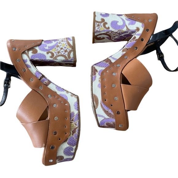 PRADA [RARE] Spring 2015 Leather/Brocade Platform Sandals - Picture 4 of 15